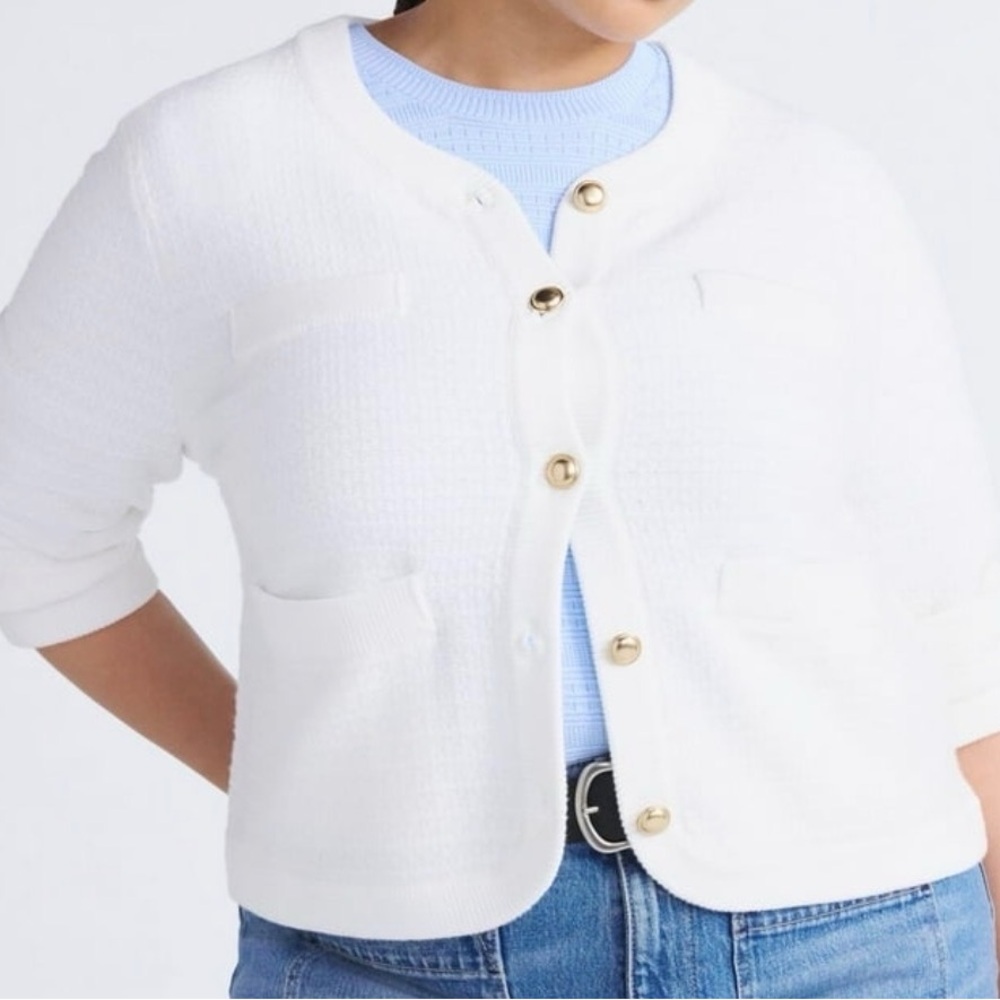 Elegant White Cardigan Sweater - Picture 2 of 8